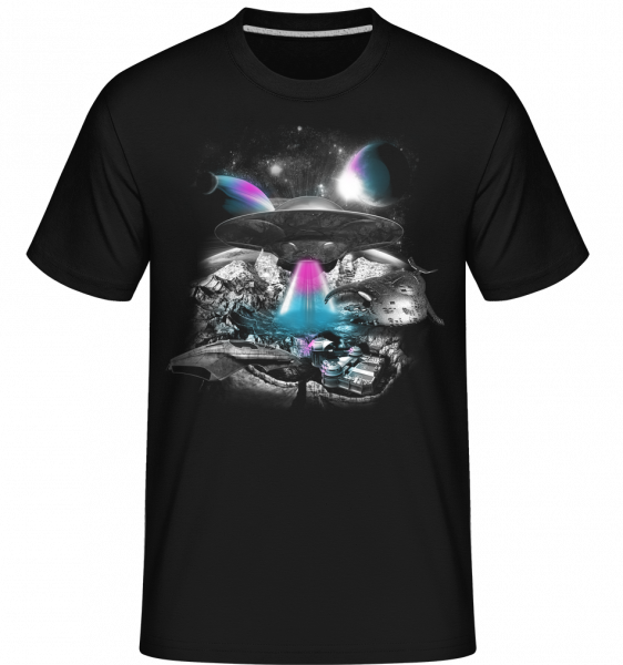 UFO Surreal Landscape -  Shirtinator Men's T-Shirt - Black - Vorn